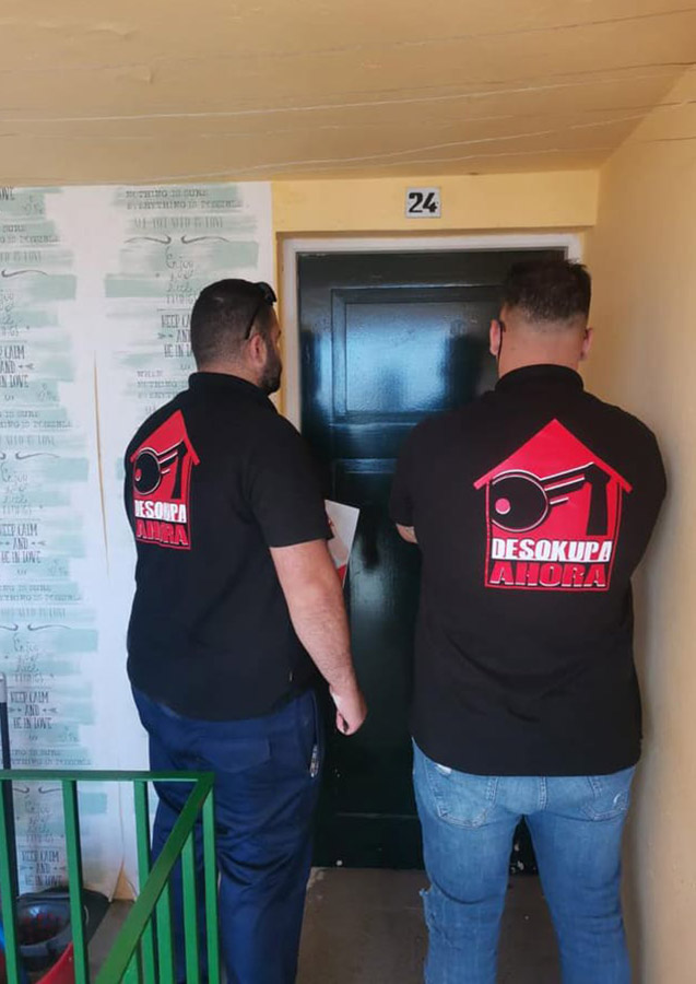 Canarias Desokupa hombres realizando desocupación